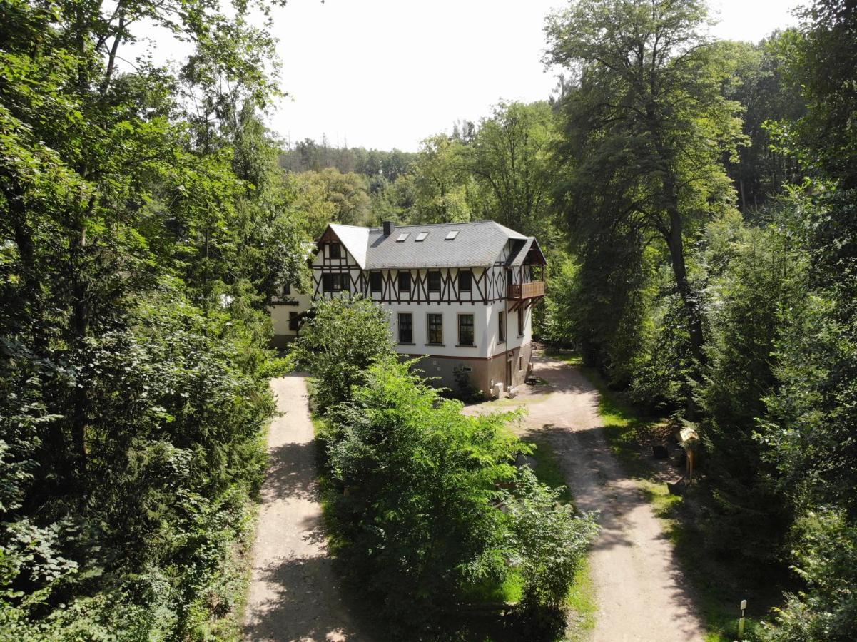 Zur Margarethenmuehle - Landgasthof Und Waldhotel Rosswein Exterior photo
